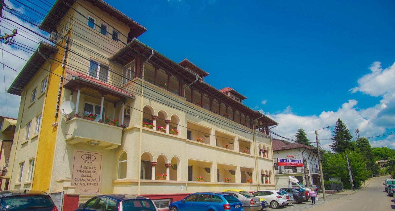Hotel Turist Pucioasa Exterior foto